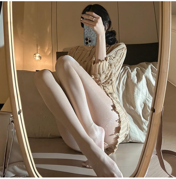 FEE ET MOI - Starry Sky Open-Crotch Stockings (Skin Color) FEE ET MOI - Starry Sky Open-Crotch Stockings (Skin Color)